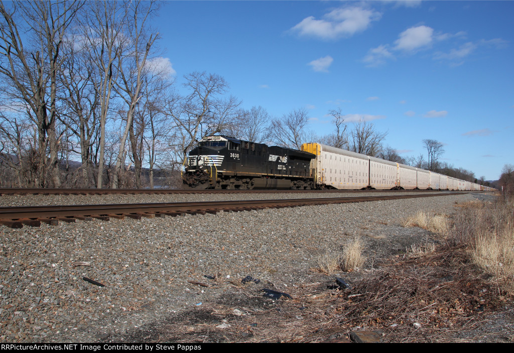 NS 3630 leads train 11N to Detroit with empty autoracks